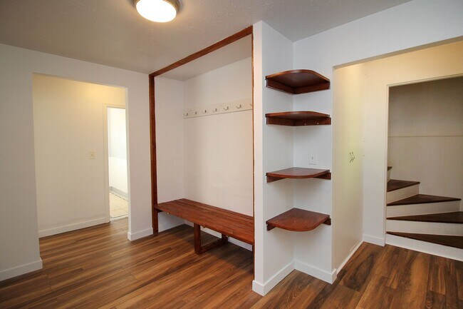 Building Photo - Totally Remodeled Gresham 3 Bed/1 Bath Hom...