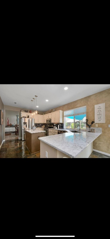 Building Photo - 705 Mallard Dr
