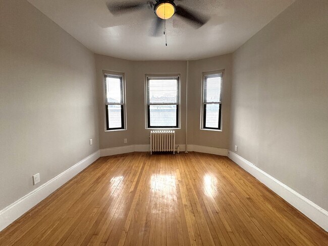 Foto del edificio - 8 Langmaid Ave