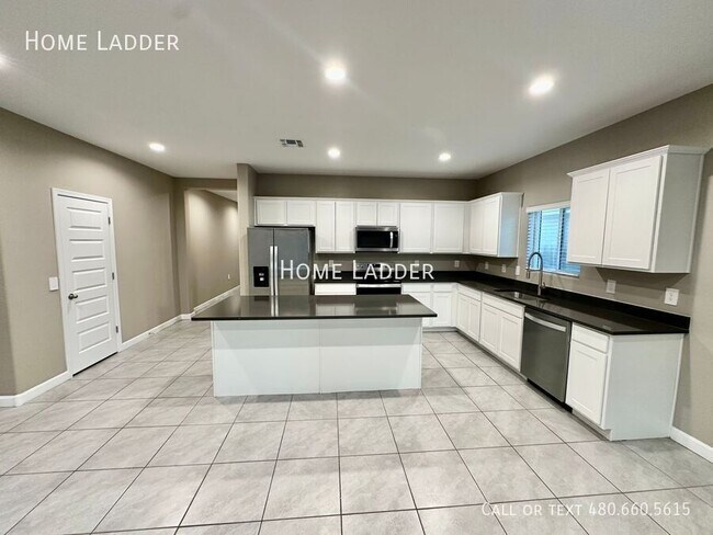 Foto del edificio - 36725 N Alderney Ct