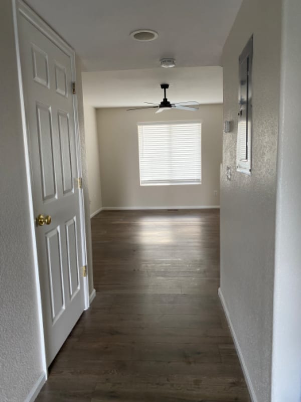 Building Photo - 6709 Autumn Ridge Dr