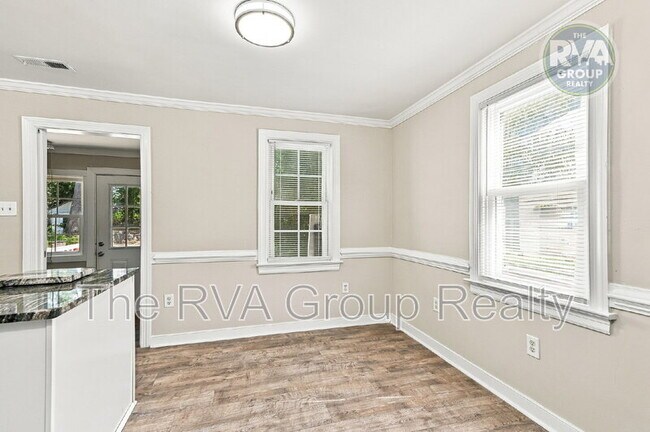 Foto del edificio - 2212 E Nine Mile Rd