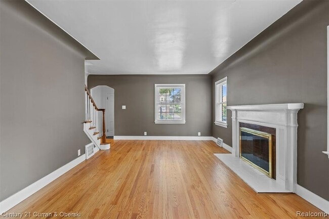 Building Photo - 916 N Melborn St