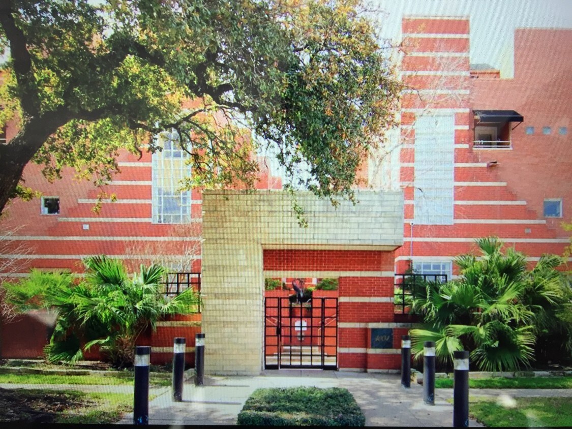 Primary Photo - 4004 Montrose Blvd
