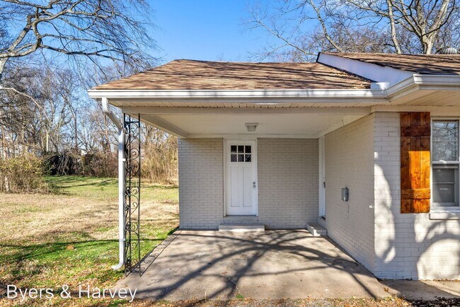Building Photo - 3 br, 2 bath House - 950 Greenwood Court