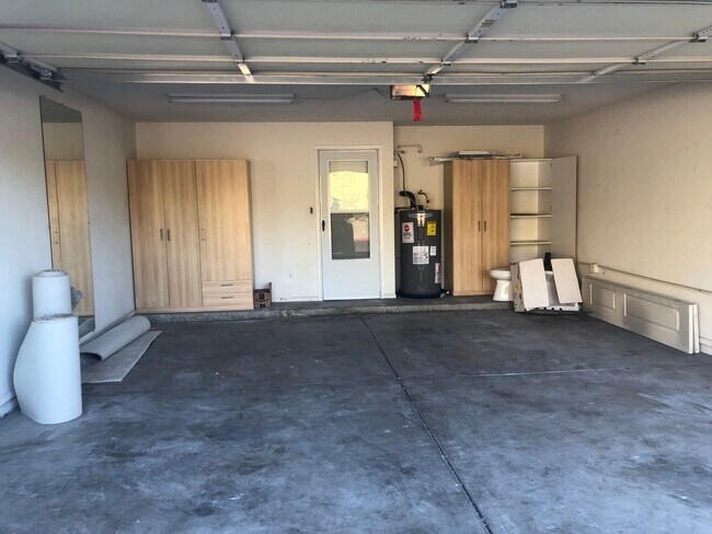 Building Photo - 409 E Ironwood Dr