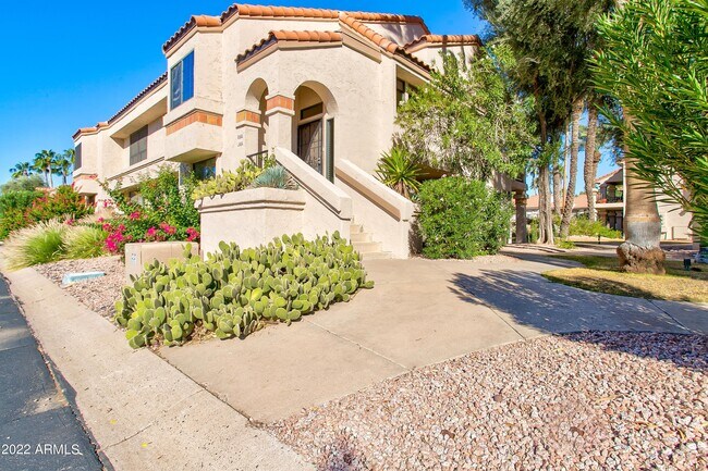 Building Photo - 9707 E Mountain View Rd