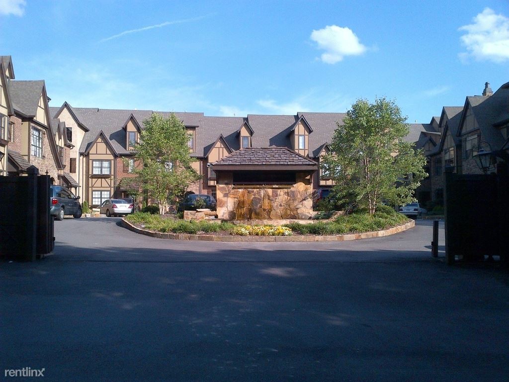 Primary Photo - 3 br, 3.5 bath Townhome - 1338 Essex Manor...