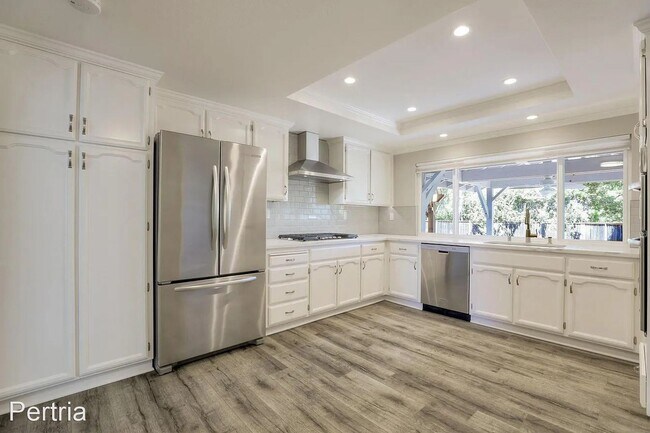 Building Photo - 4 br, 3 bath House - 649 Litton Court