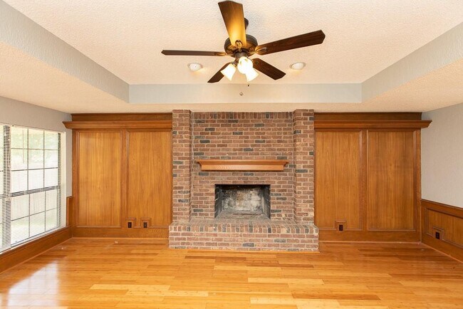 Building Photo - 601 Cedar Ridge Dr
