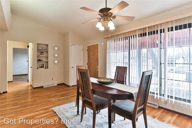 Building Photo - 4 br, 2 bath House - 837 Lynn Haven Ln