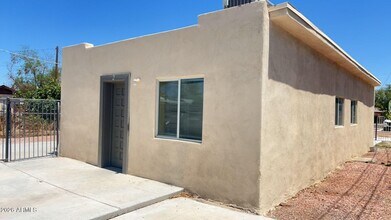 Building Photo - 6714 N 54th Ave