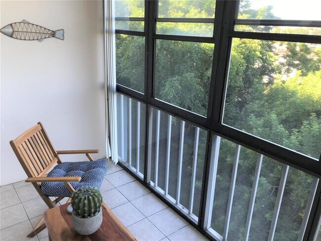 Foto del edificio - 4210 Ironwood Cir