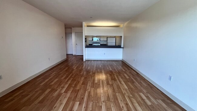 Building Photo - 100 W Squantum St