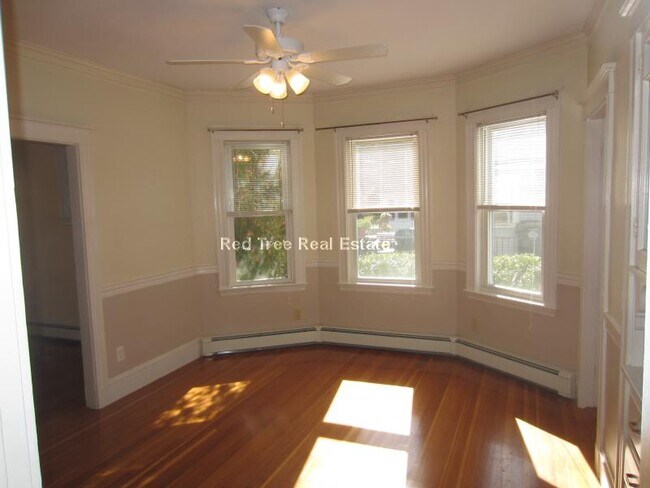 Foto del edificio - 43 Woodlawn St