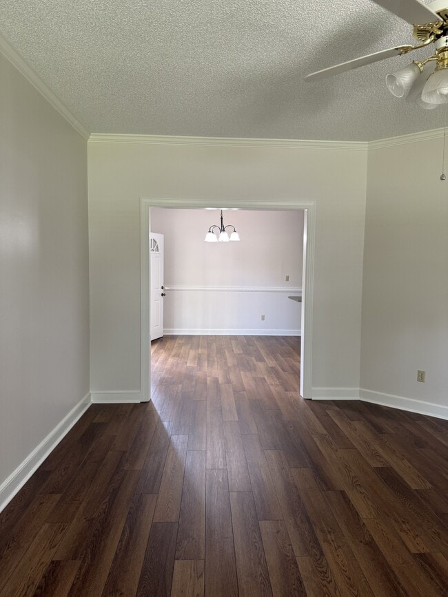 Building Photo - 1610 Mallard Ln
