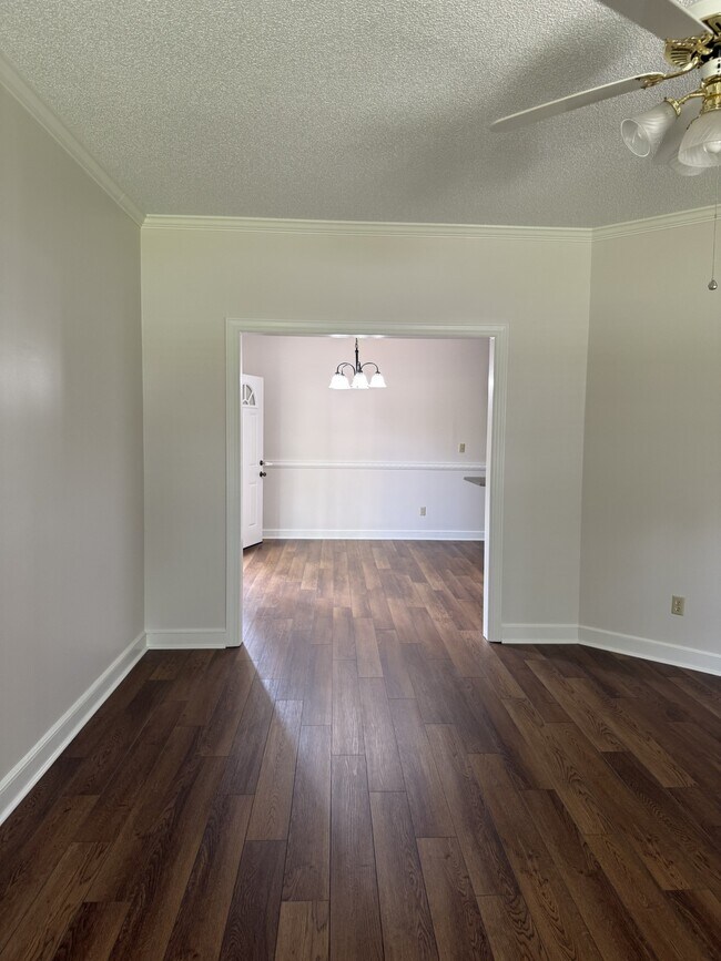 Foto del edificio - 1610 Mallard Ln