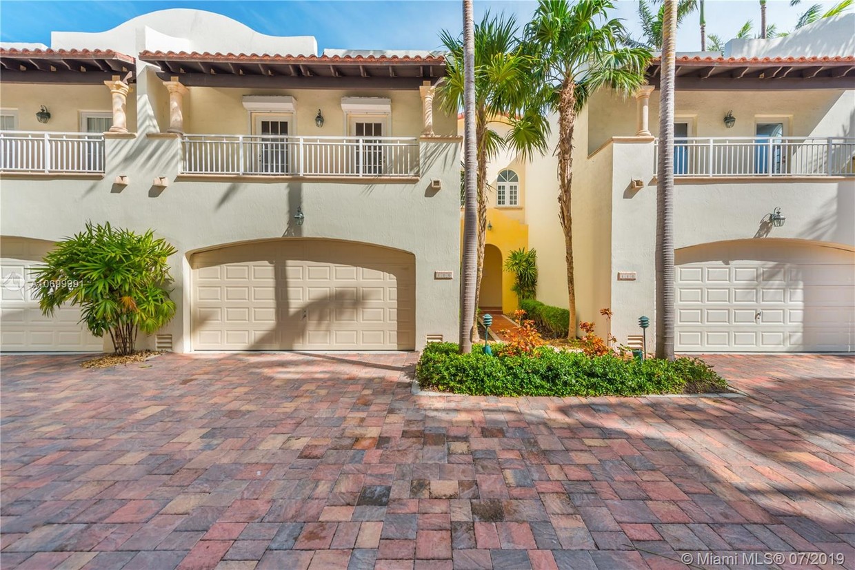 Foto principal - 1415 Sunset Harbour Dr