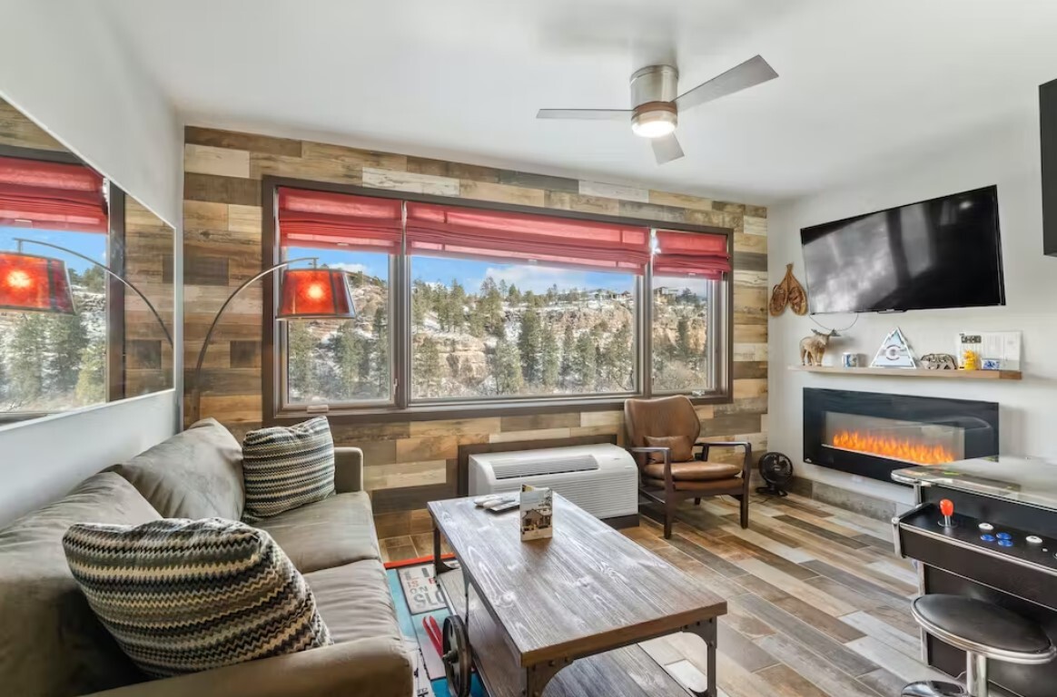 Primary Photo - 314 Tamarron Dr