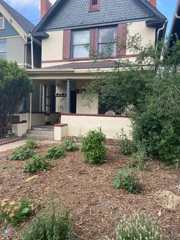 Foto principal - 1434 York St