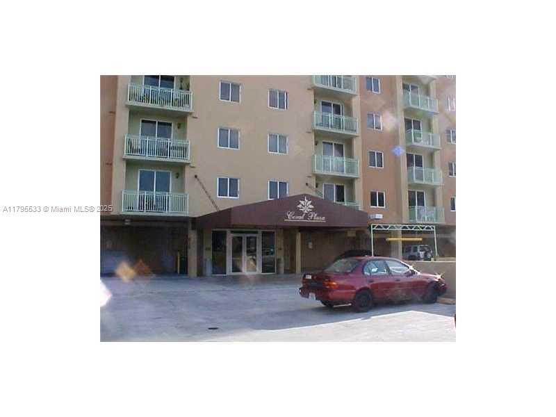 Primary Photo - 3500 Coral Wy