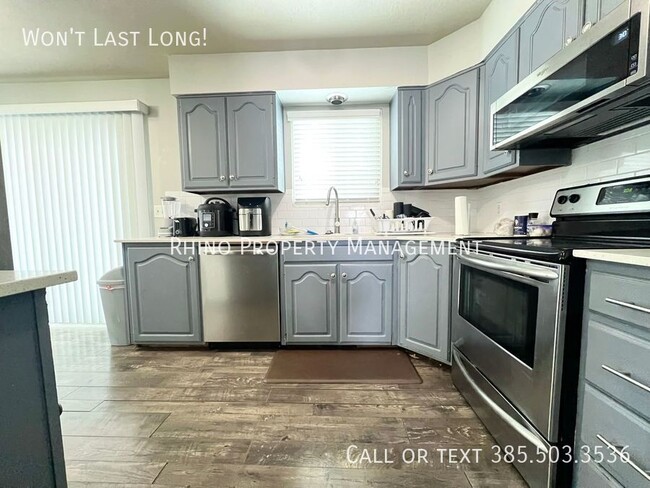 Foto del edificio - 5658 S Vlg Cir