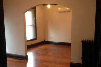 Family room - 104 E Magnolia Ave
