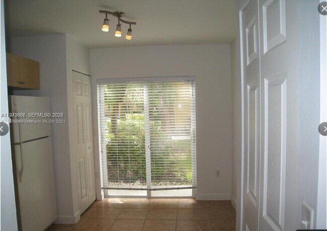 Foto del edificio - 7820 NW 7th St