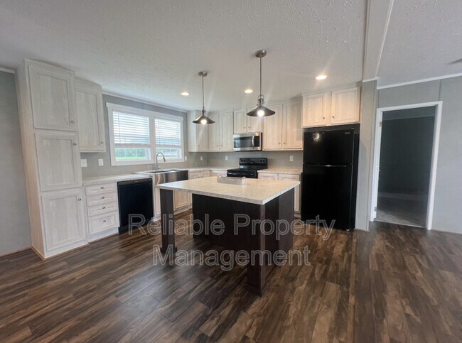 Building Photo - 55 Stardust Ln