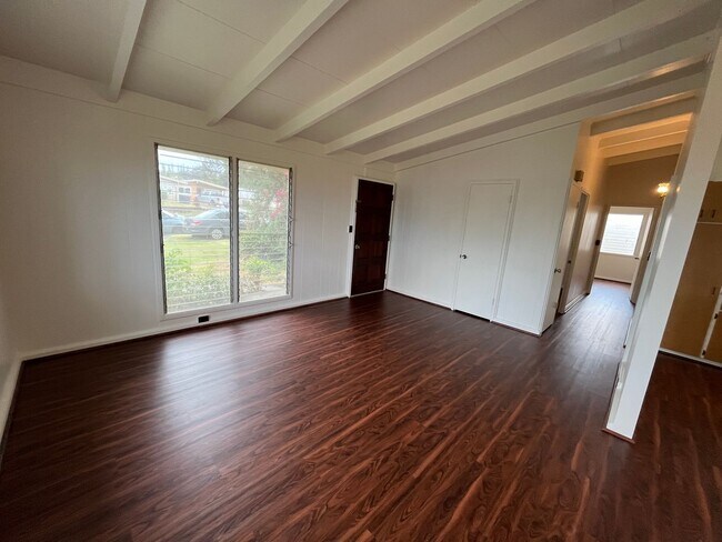 Foto del edificio - Aiea - 4 bedroom single story home with ne...