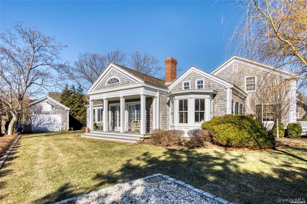 Foto principal - 1800 Village Ln