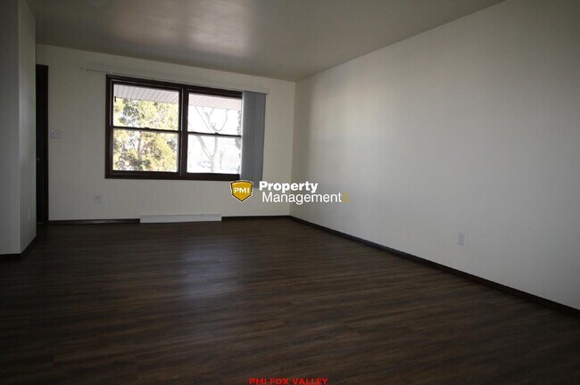 Foto del edificio - Neenah side by side duplex