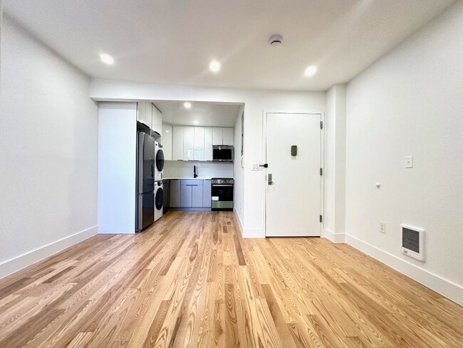 Foto del edificio - 2322 Bedford Ave
