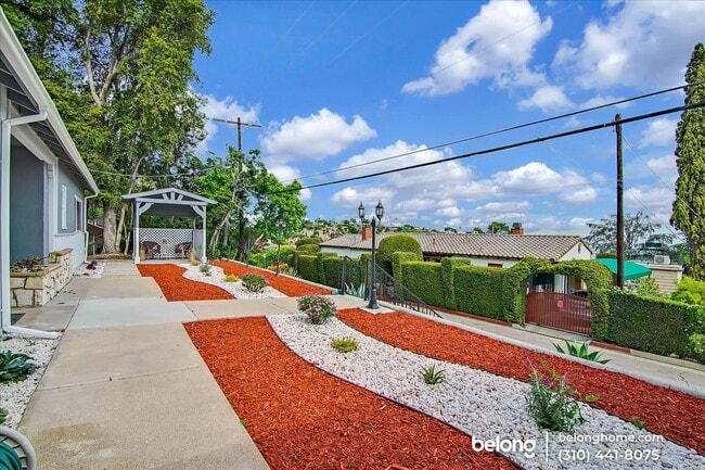 Building Photo - 3358 Coy Dr