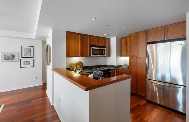 Foto del edificio - Contemporary Unit with High-End Features