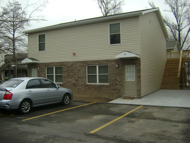 $650 One bedroom - 905 E Park St