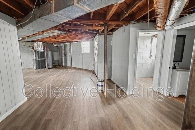 Building Photo - 3724 Viola Ave SW