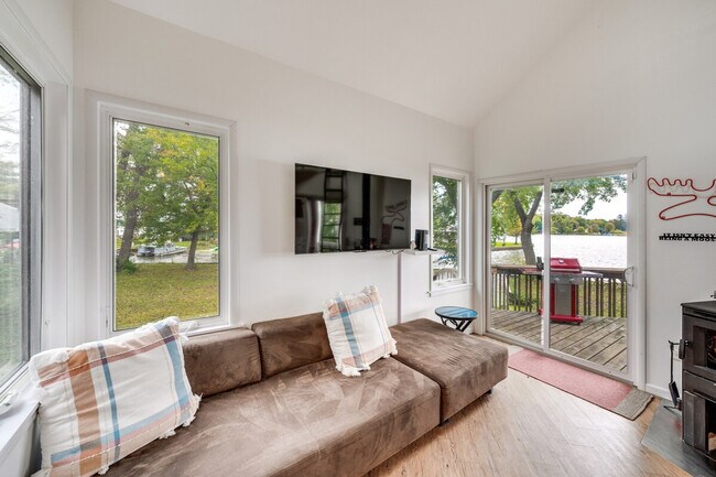 Foto del edificio - 35831 N Cedar Is