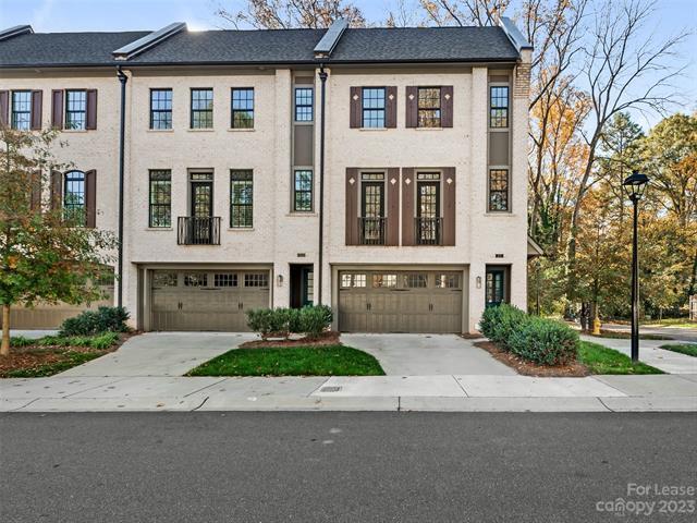 Building Photo - 2906 Hillside Springs Dr