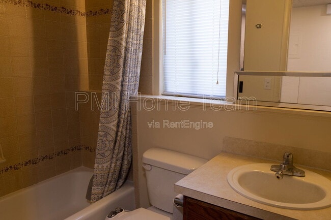 Building Photo - 1420 Liberty Ave