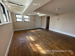 Building Photo - 474 Chilver Rd