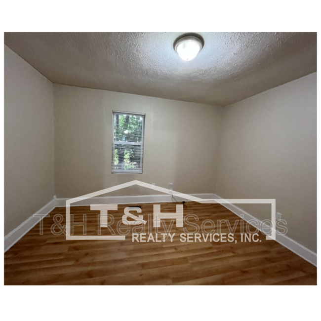 Foto del edificio - 3050 W Michigan St