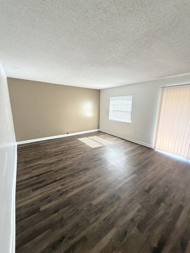 Building Photo - 2539 N Alafaya Trail