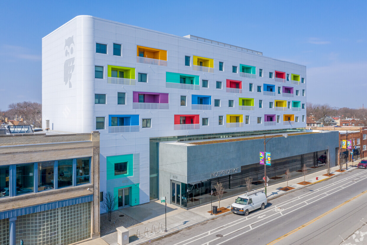 Primary Photo - Independence Branch Library and Apartments