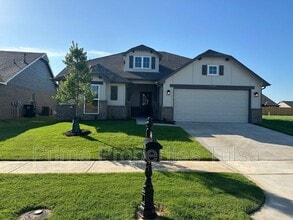 Building Photo - 13143 S 72nd E Ave