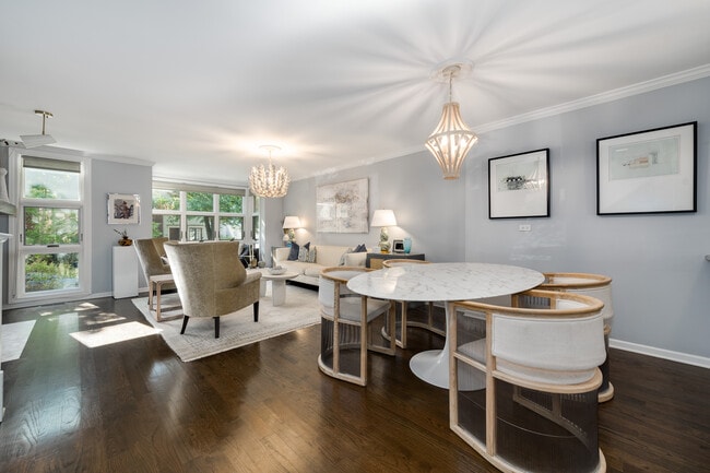 Photo - 2389 N Wayne Ave Townhome