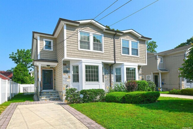 Foto del edificio - 39 Nesaquake Ave