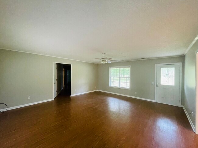 Foto del edificio - 1245 Cliff Seckinger Rd