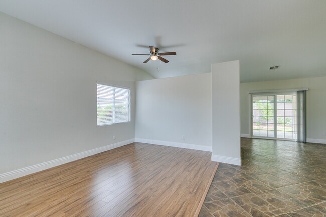 Building Photo - 3 bedroom single story home near Gibson an...