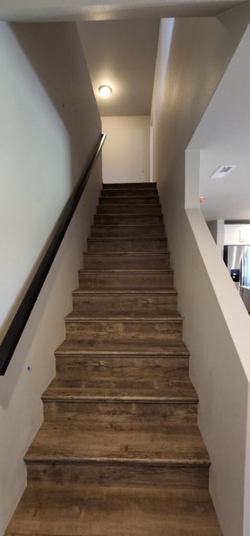 Building Photo - Modern Townhome in South Bismarck!